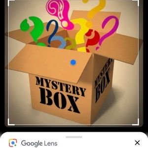 Women's sz small clothes mystery box